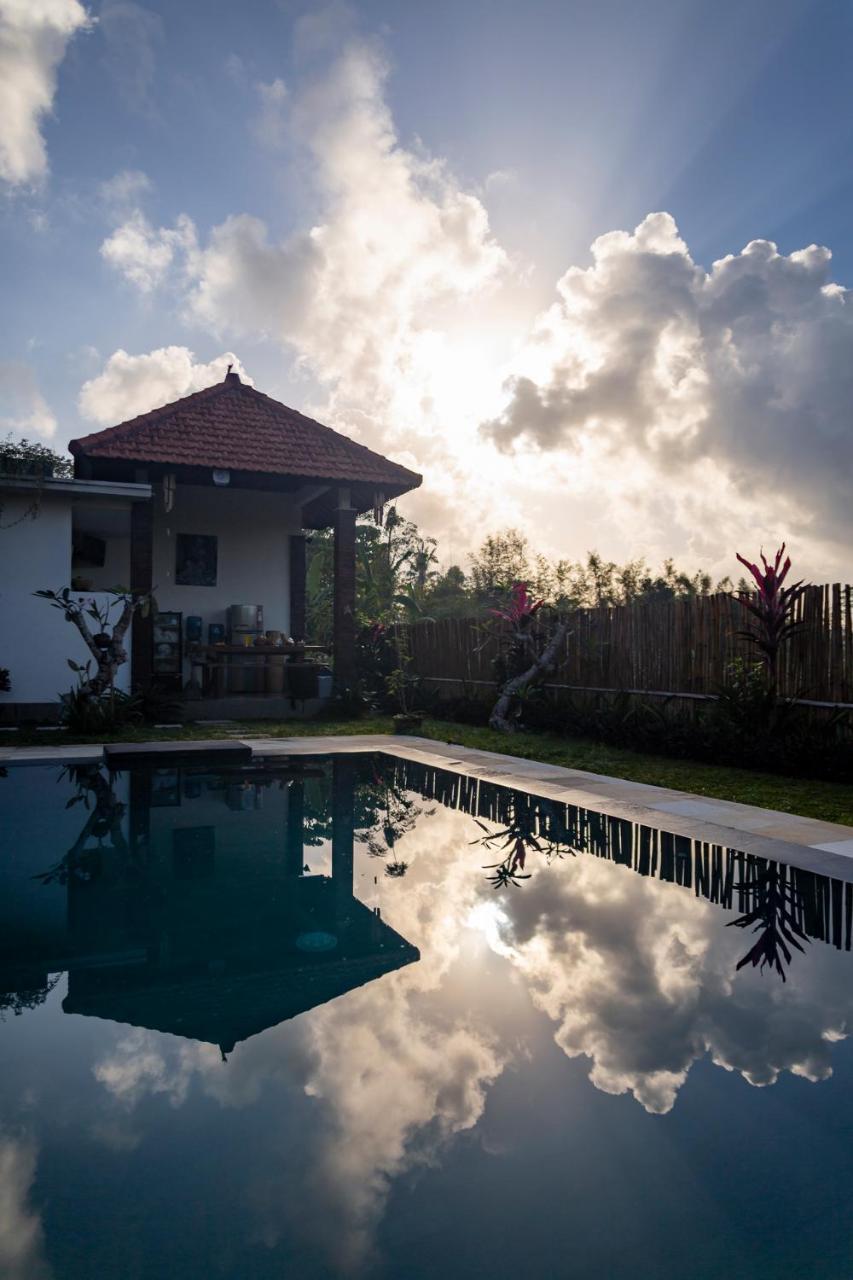 Hotel Umah Nugraha Canggu Exterior foto